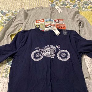 2 NWT Gap boys 14-16 long-sleeve tees